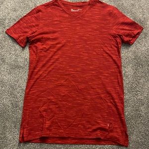 Under armor v neck red fitted mens size: medium t shirt